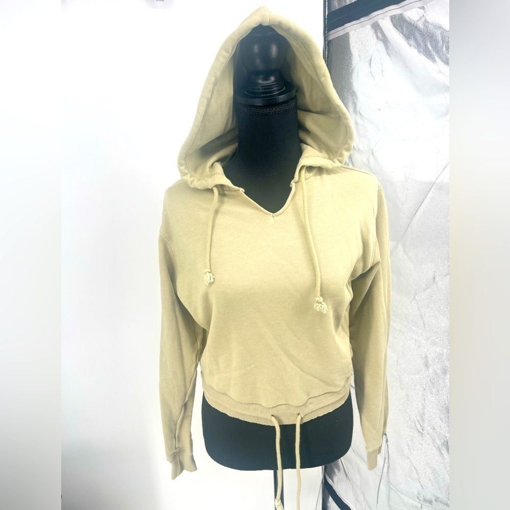 American Eagle jagging fit sweatshirt, tan size XXS‎